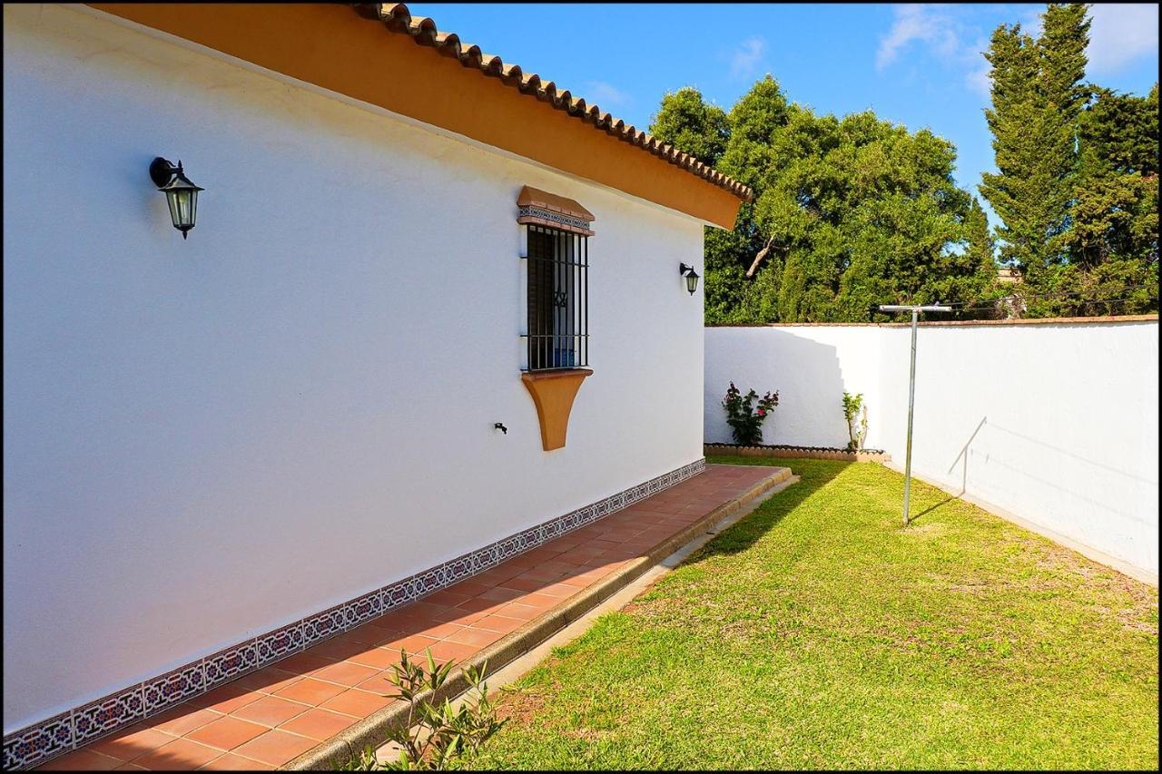 Chalet Con Piscina Privada 科尼尔-德拉弗龙特拉 外观 照片