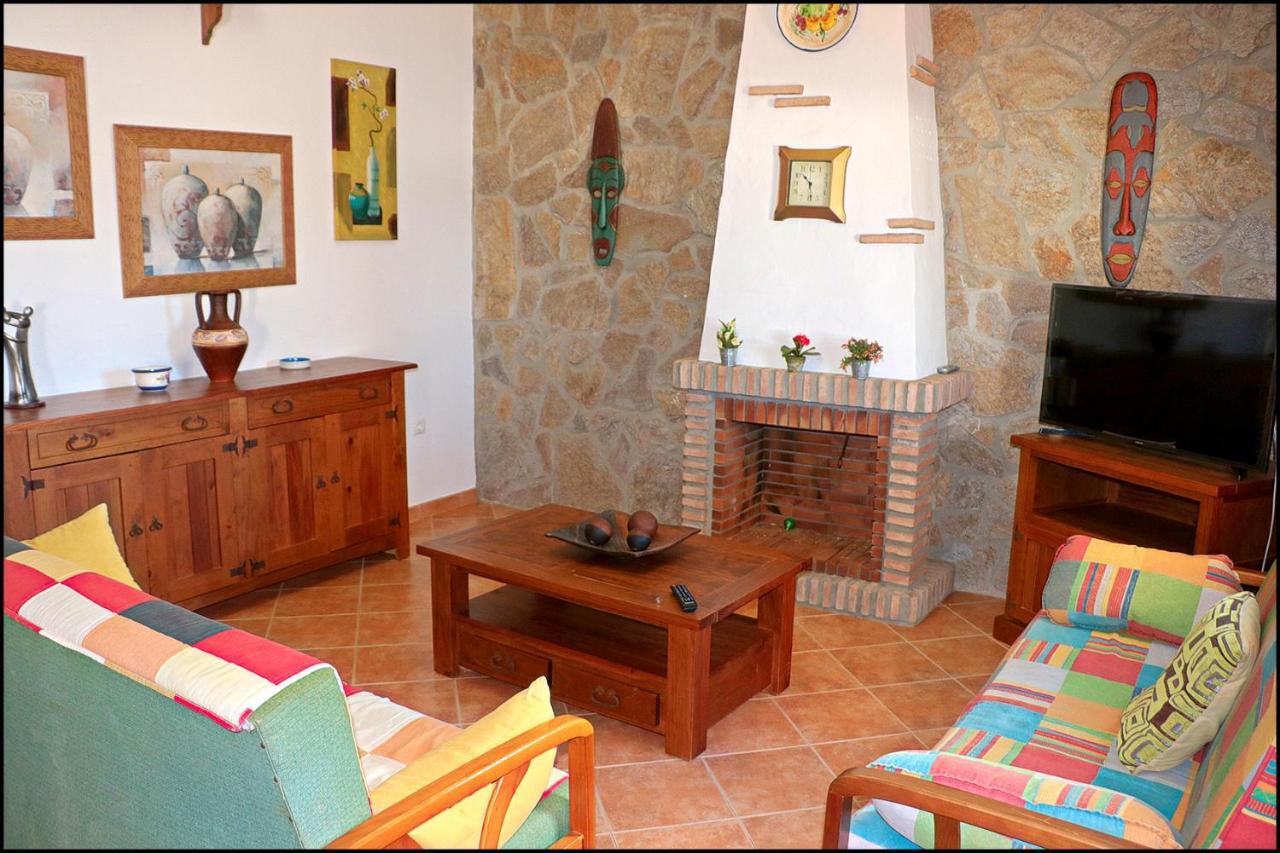 Chalet Con Piscina Privada 科尼尔-德拉弗龙特拉 外观 照片