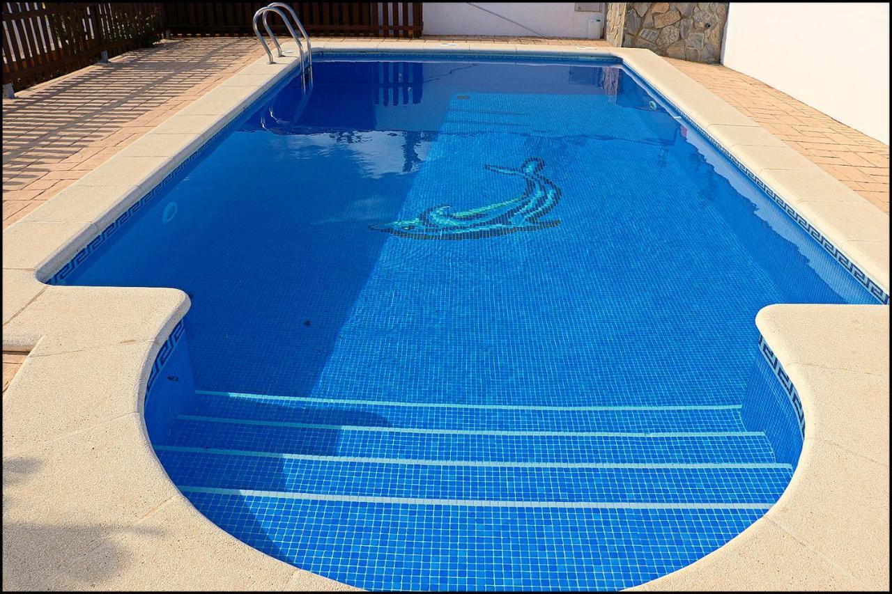Chalet Con Piscina Privada 科尼尔-德拉弗龙特拉 外观 照片